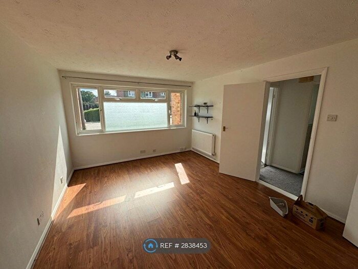 1 Bedroom Flat To Rent In Gallywood, Chelmsford, CM2