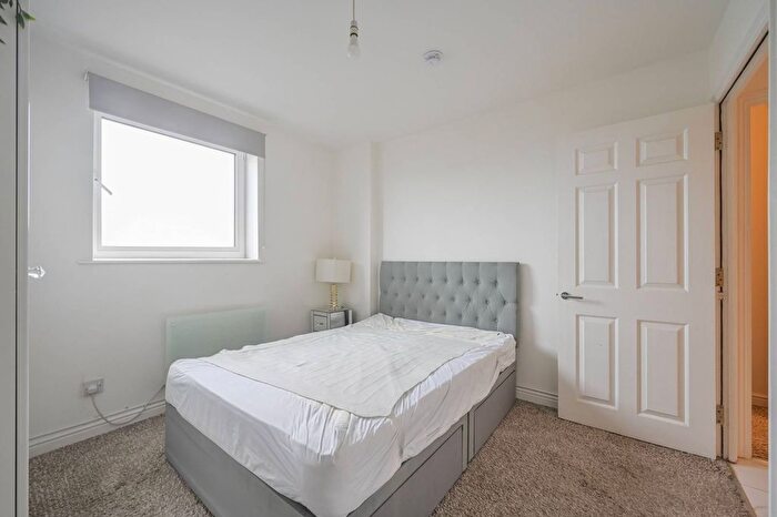 2 Bedroom Flat For Sale In Fishguard Way, Docklands, London, E16