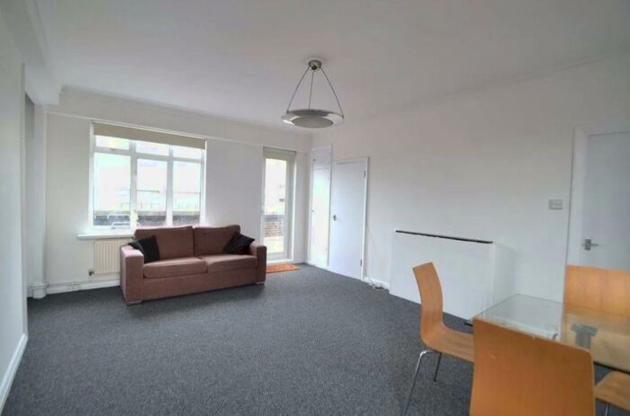 2 Bedroom Flat To Rent In Euston Road, London, NW1