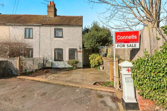 2 Bedroom Cottage For Sale In Coursers Road, Colney Heath, St. Albans, AL4