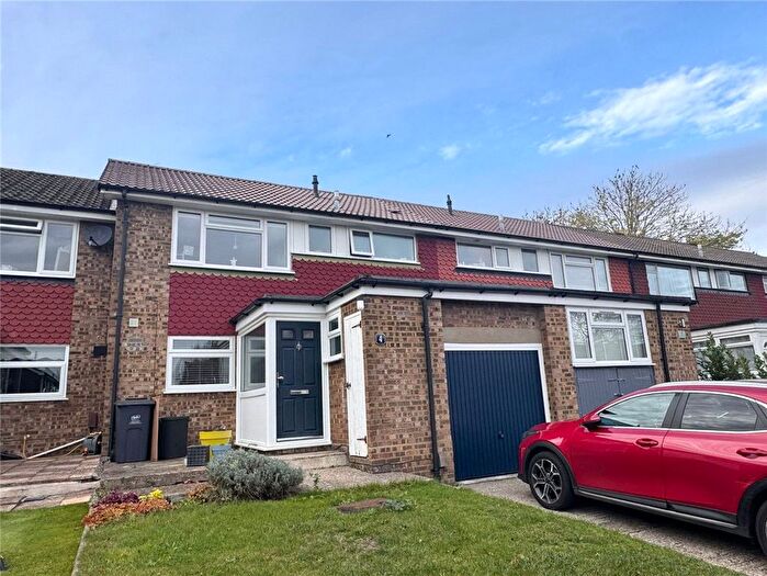3 Bedroom Terraced House For Sale In Dymchurch Close, Orpington, Bromley, BR6