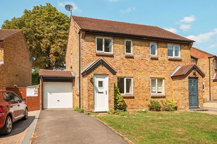 2 Bedroom Semi-Detached House For Sale In Cumnor Village, Oxford, OX2