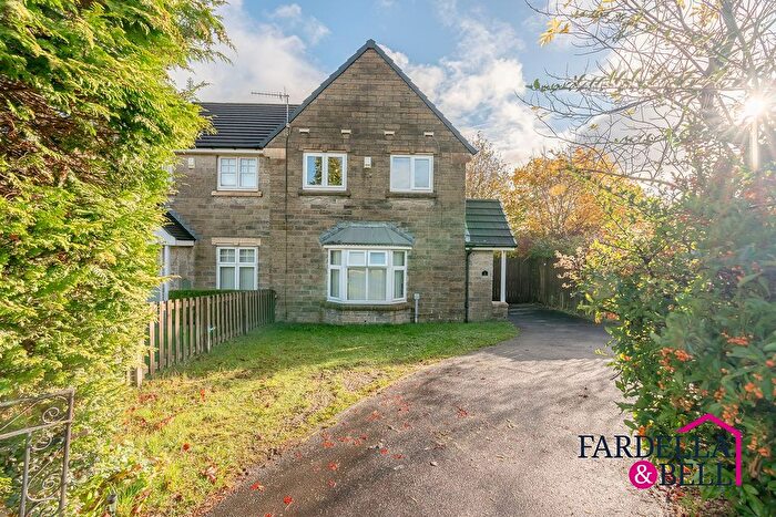 3 Bedroom Semi Detached House For Sale In Lisbon Drive, Burnley, BB11