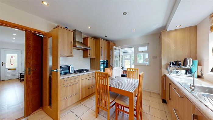 2 Bedroom Bungalow For Sale In St. James Avenue, Broadstairs, CT10