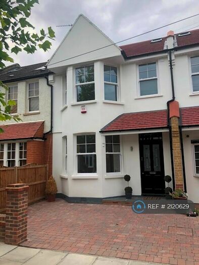 4 Bedroom Terraced House To Rent In Bagshot Road, Enfield, EN1