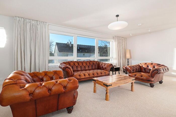 4 Bedroom Flat To Rent In Buchanan Drive, Newton Mearns, Glasgow, G77