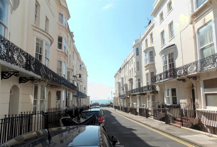 1 Bedroom Flat To Rent In Bloomsbury Place, Brighton, BN2