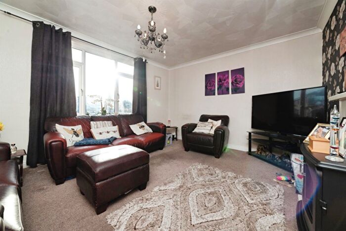 3 Bedroom Terraced House For Sale In Appleton Road, Hull, HU5