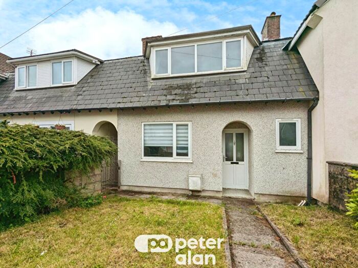 3 Bedroom House To Rent In East Avenue, Kenfig Hill, Bridgend, CF33