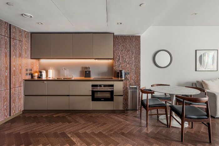 1 Bedroom Flat To Rent In Circus Road West, London, SW11