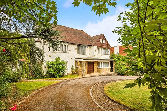 6 Bedroom Detached House For Sale In West Heath Road, London, NW3