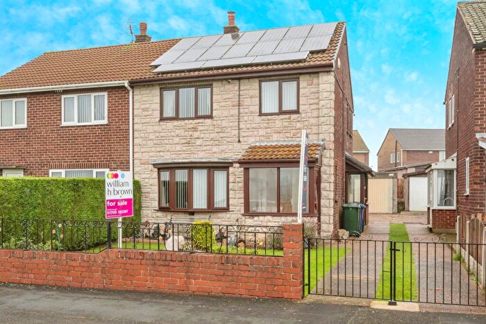 3 Bedroom Semi-Detached House For Sale In Cherry Grove, Conisbrough, Doncaster, DN12