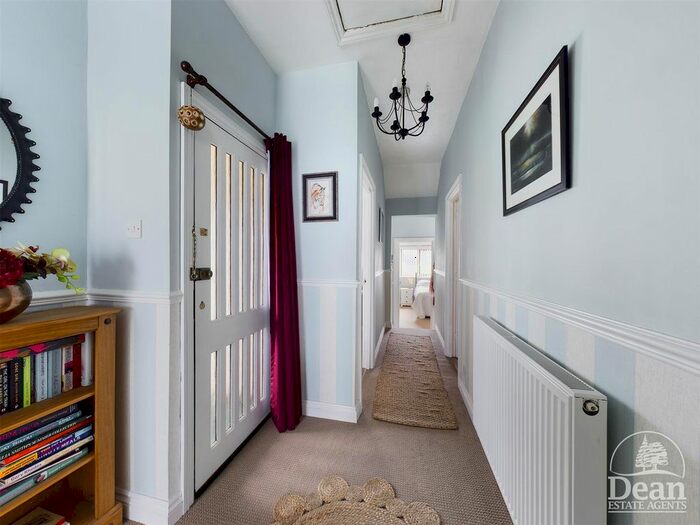 2 Bedroom Flat To Rent In Boxbush Road, Coleford, GL16