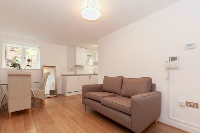 1 Bedroom Flat To Rent In St Bernards Road, Oxford, OX2