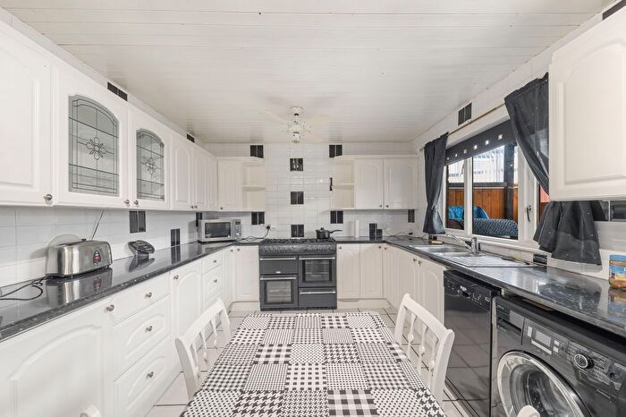 3 Bedroom Terraced House For Sale In Ashmount Park, Lisburn, County Antrim, BT27