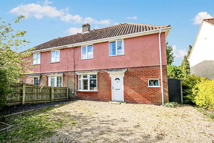 3 Bedroom Semi Detached House For Sale In Birkbeck Road, Norwich, NR1