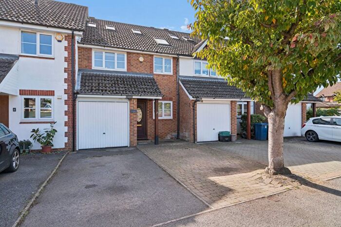 4 Bedroom Terraced House For Sale In White Hart Close, Chalfont St Giles, HP8