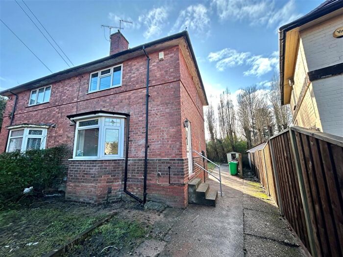 2 Bedroom Property To Rent In Thorner Close, Nottingham, NG6