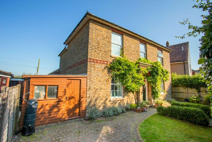 4 Bedroom Detached House For Sale In Chequer Lane, Ash, CT3