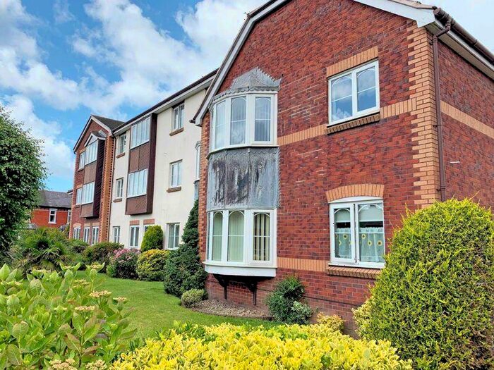 1 Bedroom Flat For Sale In Grizedale Court, Forest Gate, Blackpool, FY3