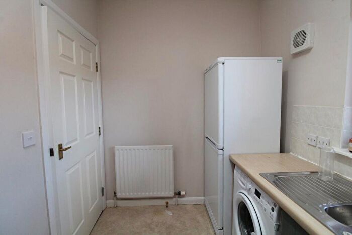 1 Bedroom Flat To Rent In Grovepark Street, Glasgow, G20