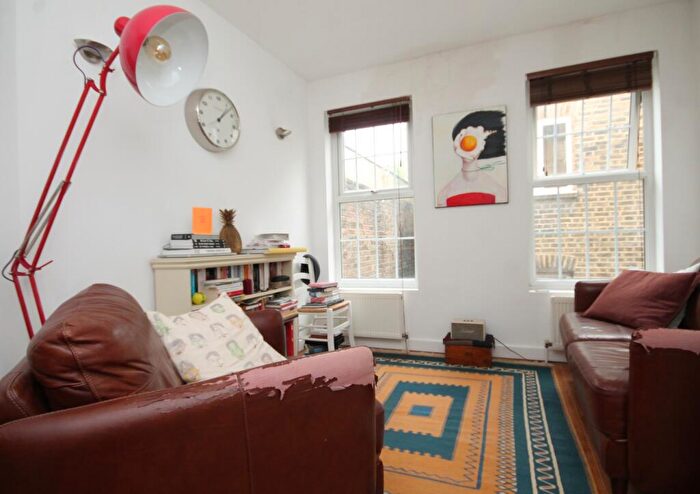 1 Bedroom Flat To Rent In Royal College Street, Camden, NW1