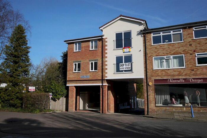 1 Bedroom Flat To Rent In Station Road, Cuffley, Potters Bar, EN6
