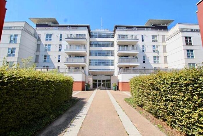 1 Bedroom Flat To Rent In Watkin Road, Leicester, Leicestershire, LE2