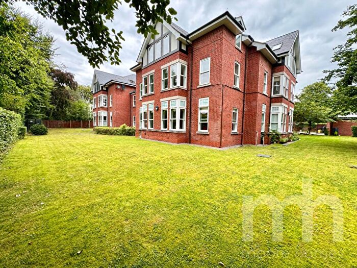2 Bedroom Apartment For Sale In Southlands, Bramhall Lane, Davenport, SK3