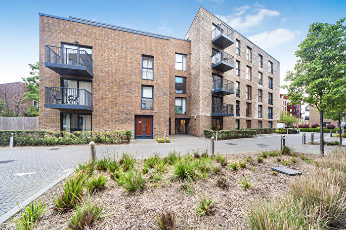 1 Bedroom Apartment For Sale In Ashton Reach, Rotherhithe, SE16
