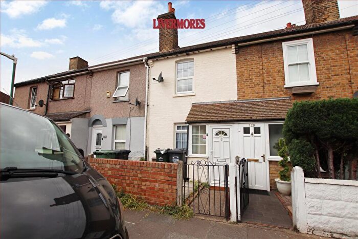 4 Bedroom Terraced House For Sale In St. Albans Road, Dartford, DA1