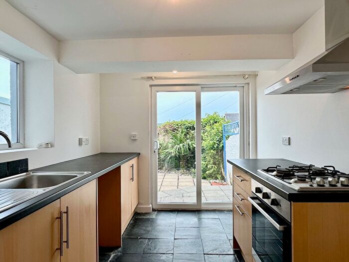 2 Bedroom Terraced House To Rent In Cambridge Street, Uplands, SA2