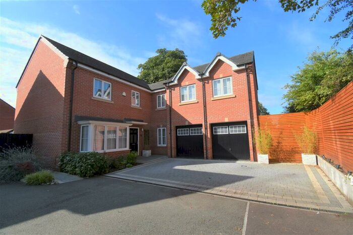 5 Bedroom House To Rent In Goss Place, Alsager, Stoke-On-Trent, ST7