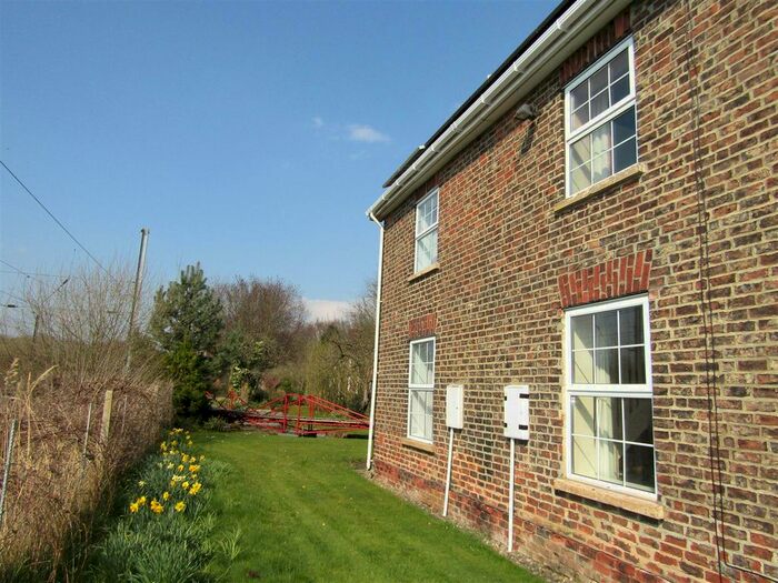2 Bedroom End Of Terrace House To Rent In Pilmoor Cottages, Pilmoor, York, YO61