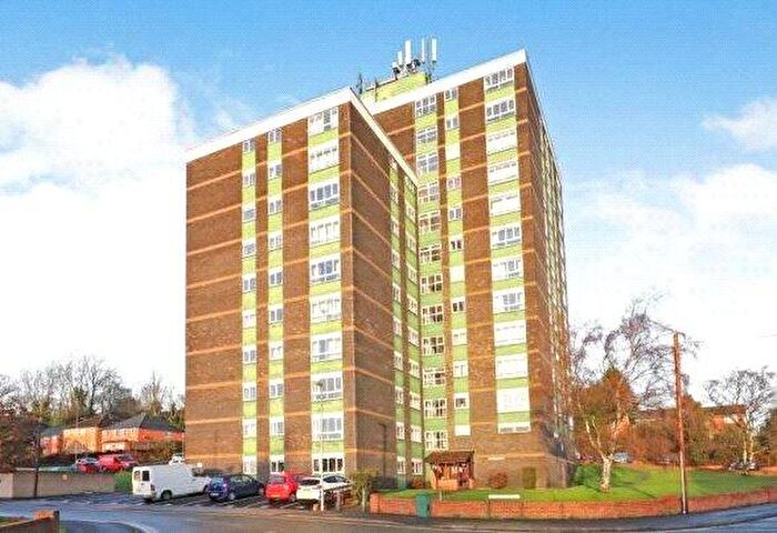 1 Bedroom Flat For Sale In St. Cecilia Close, Kidderminster, Worcestershire, DY10