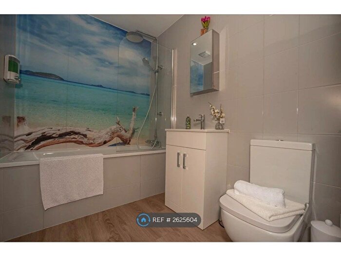 1 Bedroom Flat To Rent In South Street, Romford, RM1