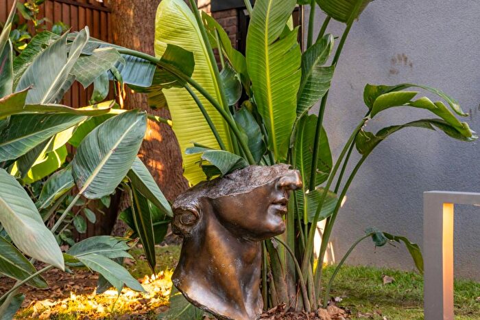 Studio To Rent In Queens Park, Brondesbury, London, NW2