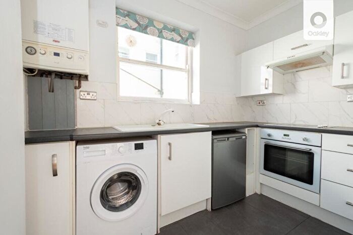 1 Bedroom Flat To Rent In Marine Parade, Brighton, BN2
