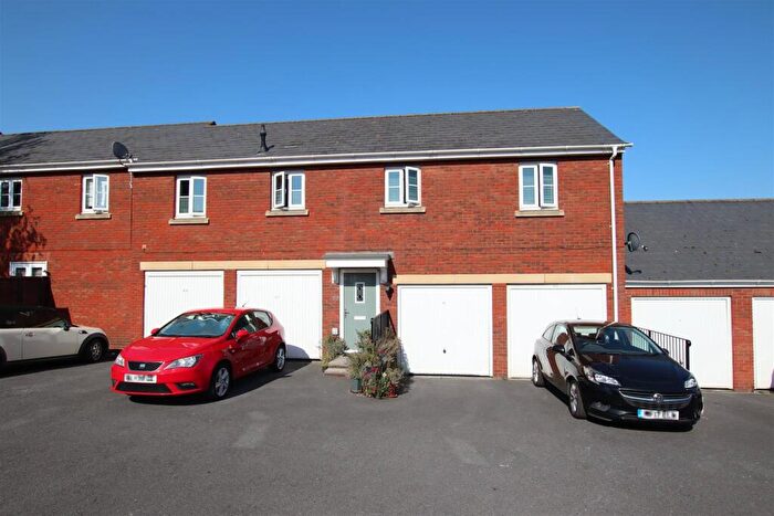 2 Bedroom Coach House For Sale In Russell Walk, Kings Heath, Exeter, EX2