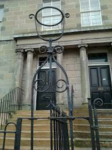 1 Bedroom Flat To Rent In , Vanburgh Place, Edinburgh, EH6