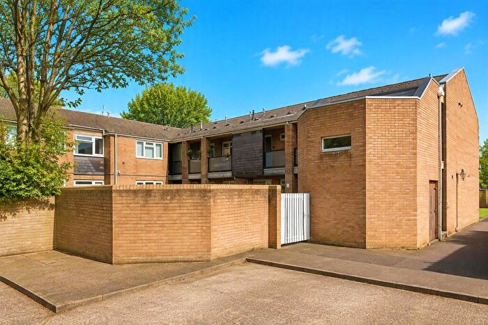 1 Bedroom Flat To Rent In Robin Hood Close, Farnborough, Hampshire, GU14