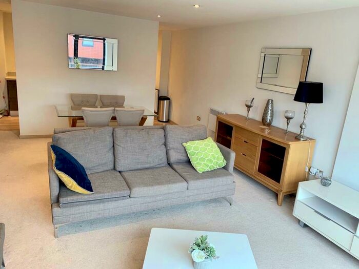 2 Bedroom Apartment To Rent In St Pauls Place, St Pauls Square, Birmingham, B3