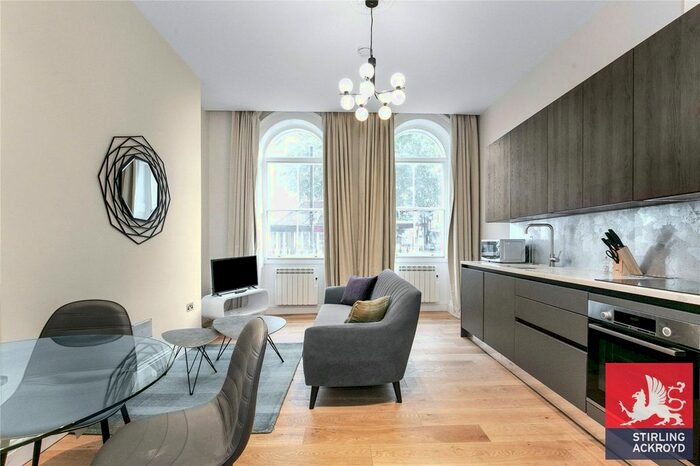2 Bedroom Flat To Rent In Southwark Bridge Road, London, Uk, SE1