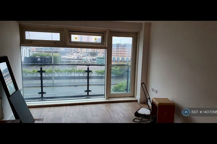 2 Bedroom Flat To Rent In Altamar, Swansea, SA1