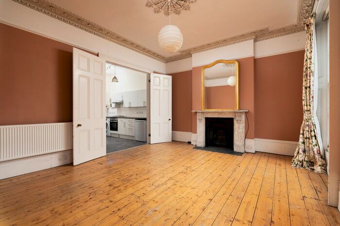 Studio To Rent In Regents Park Road, London, NW1