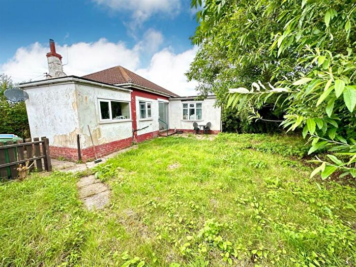 2 Bedroom Detached Bungalow For Sale In Nutana Avenue, Hornsea, HU18
