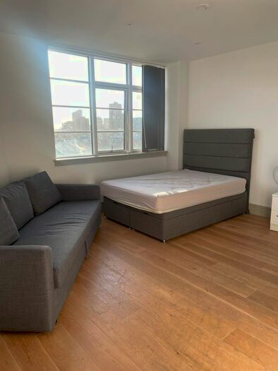 Studio To Rent In Philpot Street, London E1