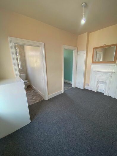 Studio To Rent In (Studio Flat) Melville Road, Walthamstow, E17