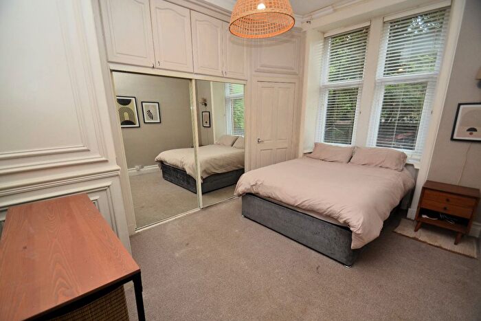 1 Bedroom Flat For Sale In Edgemont Street, Shawlands, Glasgow, G41