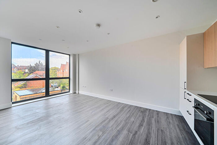 1 Bedroom Apartment To Rent In Belmont Road, Maidenhead, SL6